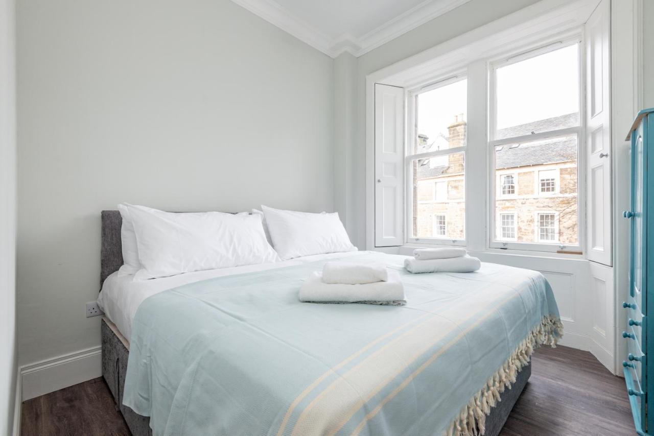 South Street Luxury Apartment * Central * Sleeps 4 Сент-Ендрюс Екстер'єр фото